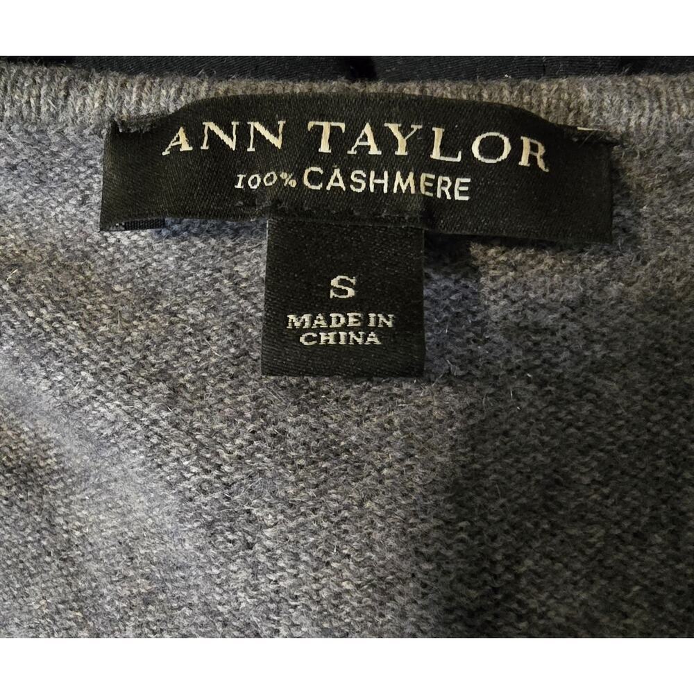 WOMAN'S ANN TAYLOR 100% CASHMERE SWEATER Pullover Gray Heather SIZE S EUC - Picture 5 of 6